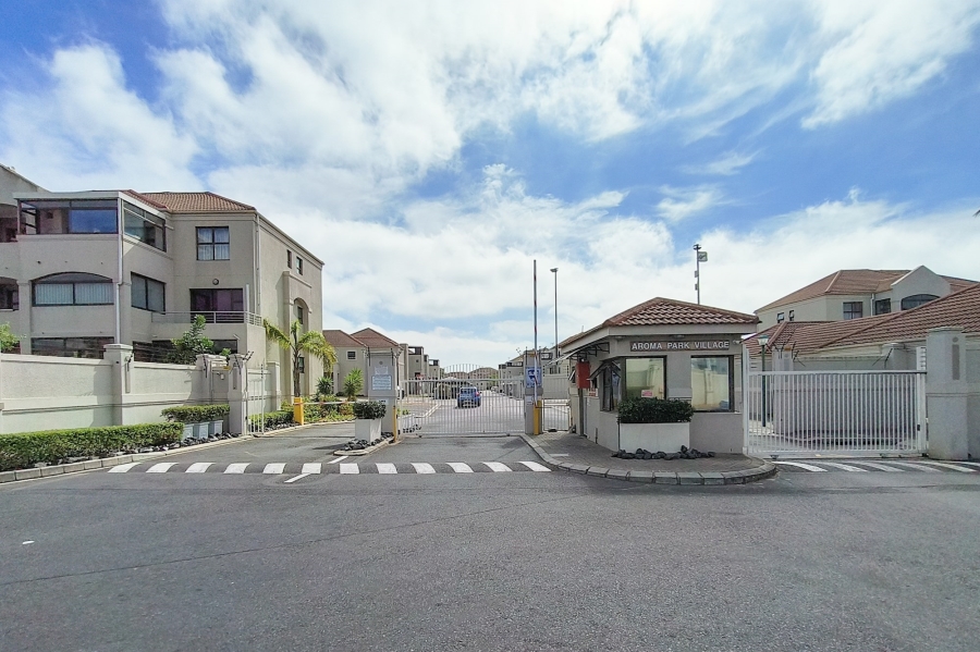 2 Bedroom Property for Sale in Vredekloof East Western Cape